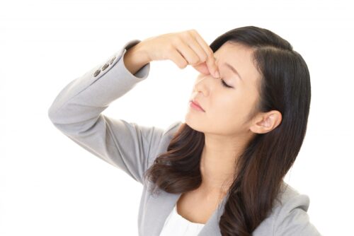 ストレスで生理的飛蚊症になる？20代30代の若い人が発症する原因と疲労回復方法