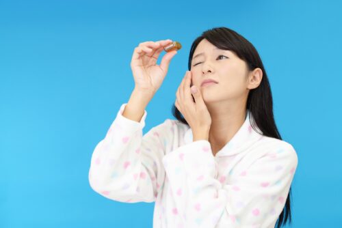 目薬は差しすぎると良くない？副作用や一日何回の点眼が正しいか頻度を解説